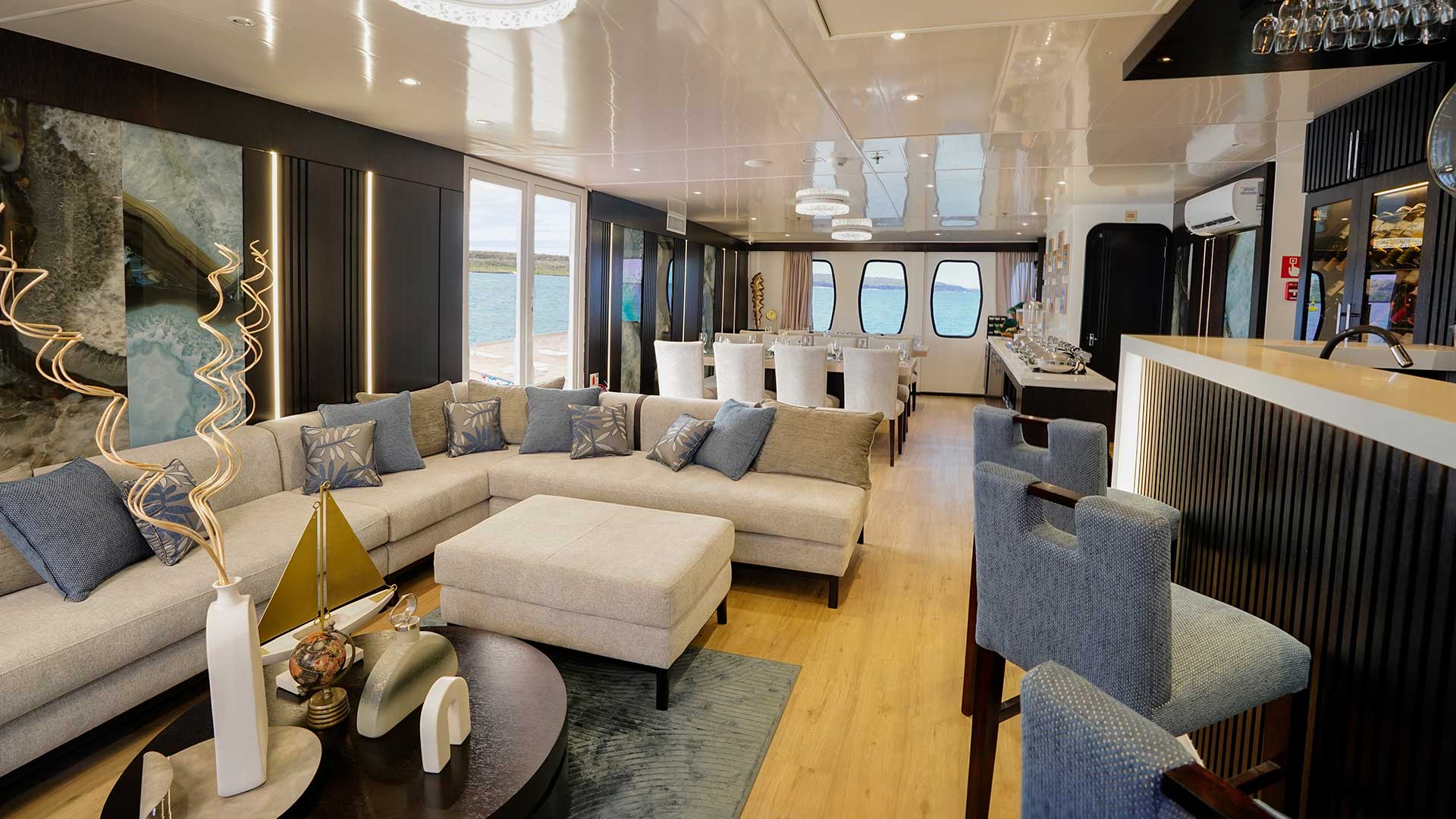 Facilities Slide Alya Catamaran - Galaxy Expeditions